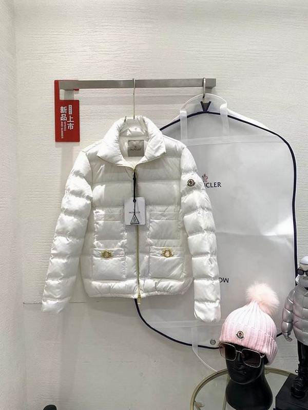 Moncler Women's Outwear 292